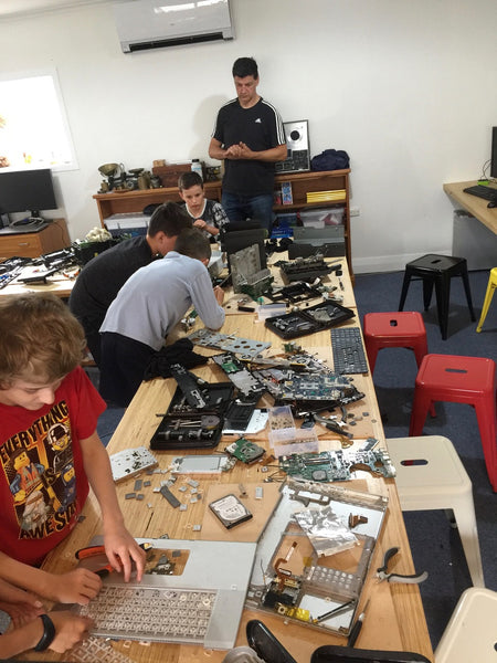 2018 Term One - Week Two - Deconstruction Madness!